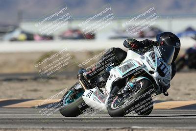 media/Dec-07-2025-CVMA (Sun) [[3e7d2de5dc]]/Race 7-Formula Lightweight Twins Shootout/